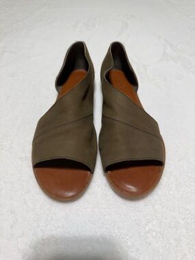 1. State Olive Leather Crossover Open-Toe Sandals